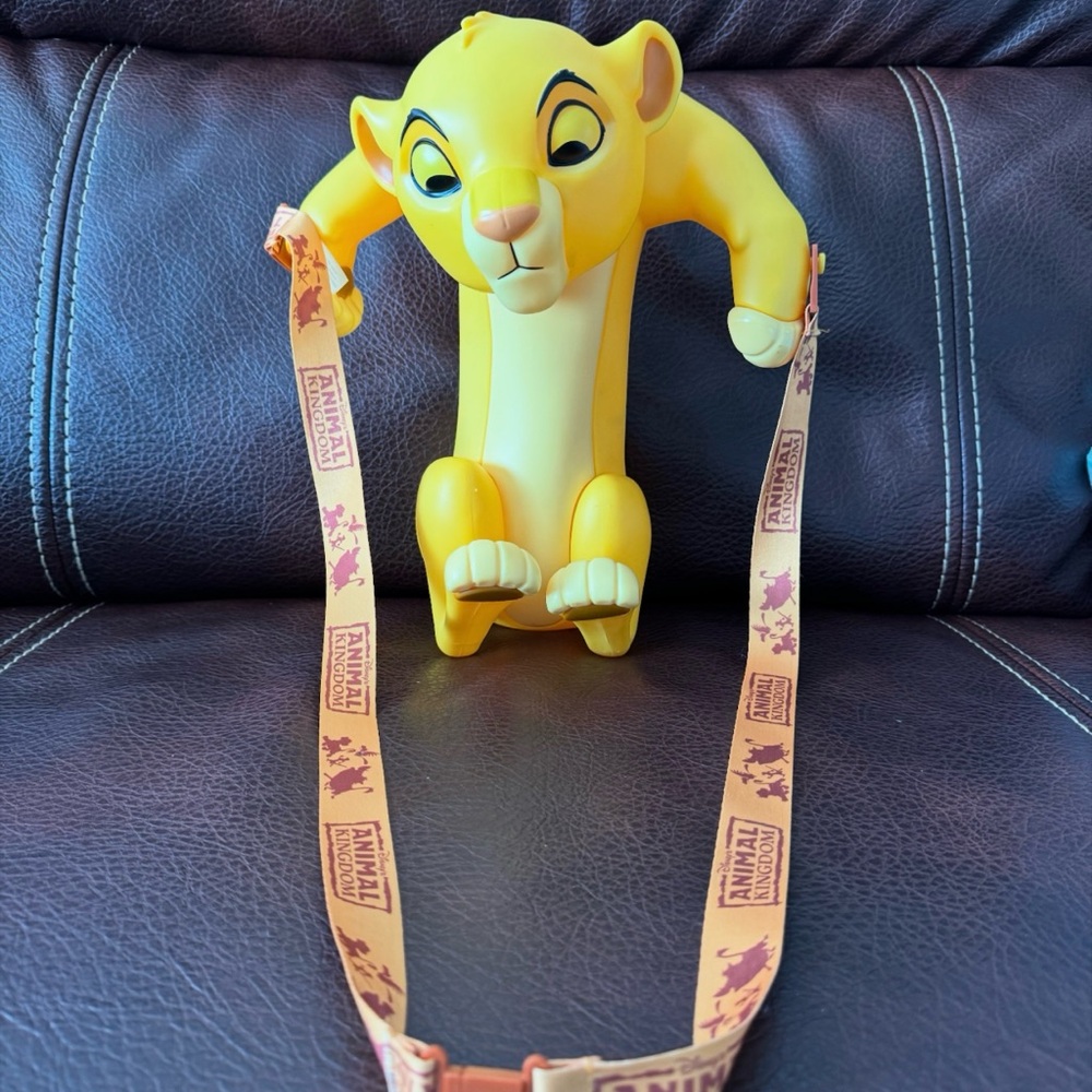 Disney world Lion King Simba refill popcorn bucket